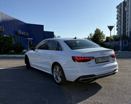 Белый Ауди А4, объемом двигателя 1.98 л и пробегом 9 тыс. км за 36500 $, фото 2 на Automoto.ua