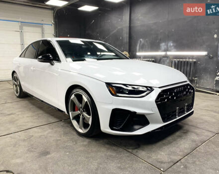 Белый Ауди А4, объемом двигателя 1.98 л и пробегом 16 тыс. км за 37900 $, фото 1 на Automoto.ua