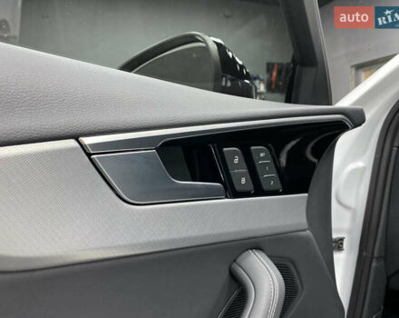 Белый Ауди А4, объемом двигателя 1.98 л и пробегом 16 тыс. км за 37900 $, фото 37 на Automoto.ua