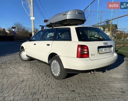 Белый Ауди А4, объемом двигателя 1.9 л и пробегом 600 тыс. км за 4499 $, фото 31 на Automoto.ua