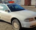 Белый Ауди А4, объемом двигателя 2.5 л и пробегом 300 тыс. км за 2200 $, фото 2 на Automoto.ua