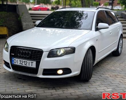 Белый Ауди А4, объемом двигателя 2.7 л и пробегом 333 тыс. км за 6850 $, фото 5 на Automoto.ua