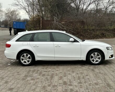 Белый Ауди А4, объемом двигателя 2 л и пробегом 340 тыс. км за 4250 $, фото 5 на Automoto.ua