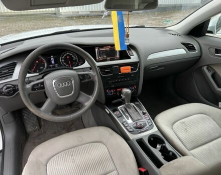 Белый Ауди А4, объемом двигателя 2 л и пробегом 340 тыс. км за 4250 $, фото 10 на Automoto.ua