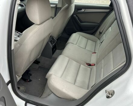 Белый Ауди А4, объемом двигателя 2 л и пробегом 340 тыс. км за 4250 $, фото 9 на Automoto.ua