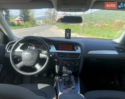 Білий Ауді А4, об'ємом двигуна 1.8 л та пробігом 162 тис. км за 8900 $, фото 5 на Automoto.ua