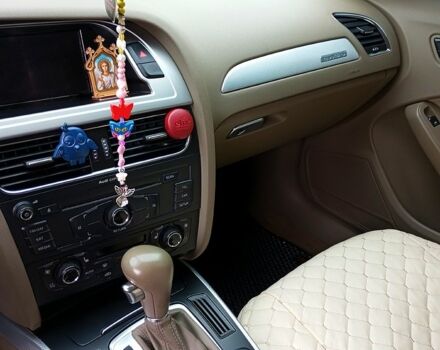 Белый Ауди А4, объемом двигателя 2 л и пробегом 268 тыс. км за 12000 $, фото 7 на Automoto.ua