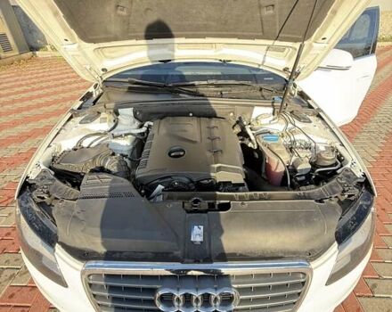 Білий Ауді А4, об'ємом двигуна 2 л та пробігом 258 тис. км за 9800 $, фото 7 на Automoto.ua