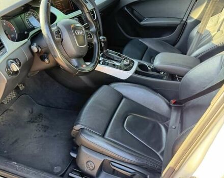 Білий Ауді А4, об'ємом двигуна 2 л та пробігом 258 тис. км за 9800 $, фото 5 на Automoto.ua
