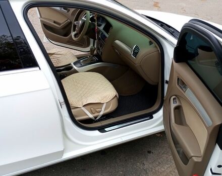 Белый Ауди А4, объемом двигателя 2 л и пробегом 268 тыс. км за 12000 $, фото 6 на Automoto.ua