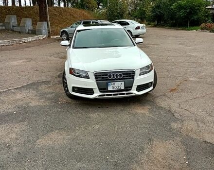 Белый Ауди А4, объемом двигателя 2 л и пробегом 268 тыс. км за 12000 $, фото 1 на Automoto.ua