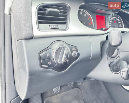 Белый Ауди А4, объемом двигателя 1.8 л и пробегом 217 тыс. км за 9450 $, фото 27 на Automoto.ua