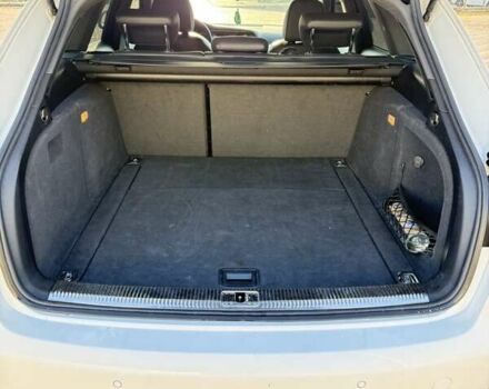 Білий Ауді А4, об'ємом двигуна 2 л та пробігом 258 тис. км за 9800 $, фото 4 на Automoto.ua