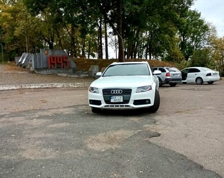 Белый Ауди А4, объемом двигателя 2 л и пробегом 268 тыс. км за 12000 $, фото 4 на Automoto.ua