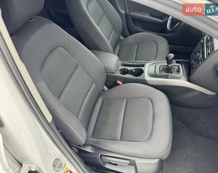 Белый Ауди А4, объемом двигателя 1.8 л и пробегом 217 тыс. км за 9450 $, фото 53 на Automoto.ua