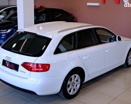 Білий Ауді А4, об'ємом двигуна 2 л та пробігом 228 тис. км за 9900 $, фото 4 на Automoto.ua