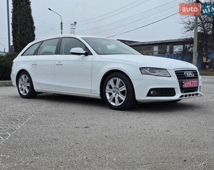 Білий Ауді А4, об'ємом двигуна 2 л та пробігом 233 тис. км за 8900 $, фото 7 на Automoto.ua