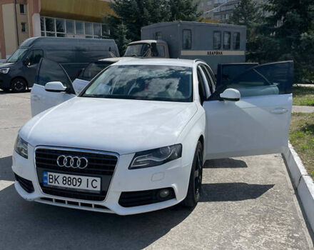 Белый Ауди А4, объемом двигателя 2.7 л и пробегом 288 тыс. км за 9800 $, фото 8 на Automoto.ua