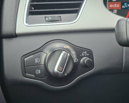 Білий Ауді А4, об'ємом двигуна 2 л та пробігом 233 тис. км за 8900 $, фото 19 на Automoto.ua