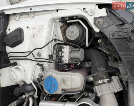 Белый Ауди А4, объемом двигателя 2.7 л и пробегом 294 тыс. км за 8950 $, фото 26 на Automoto.ua