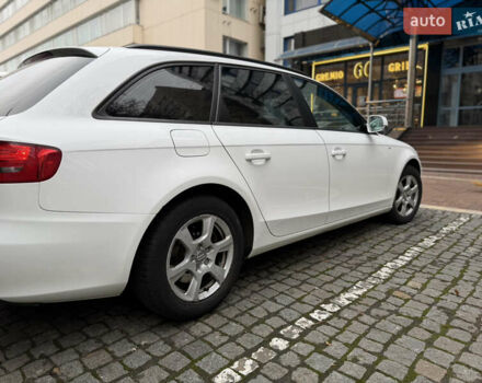 Белый Ауди А4, объемом двигателя 1.8 л и пробегом 202 тыс. км за 8500 $, фото 4 на Automoto.ua