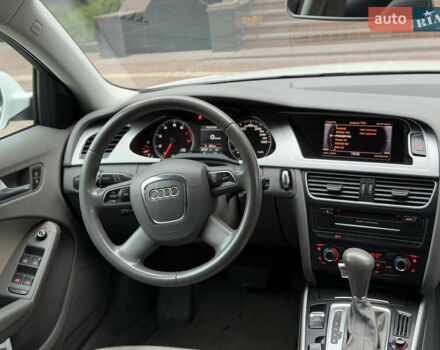 Белый Ауди А4, объемом двигателя 1.8 л и пробегом 202 тыс. км за 8500 $, фото 9 на Automoto.ua