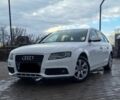 Белый Ауди А4, объемом двигателя 2 л и пробегом 295 тыс. км за 7700 $, фото 2 на Automoto.ua