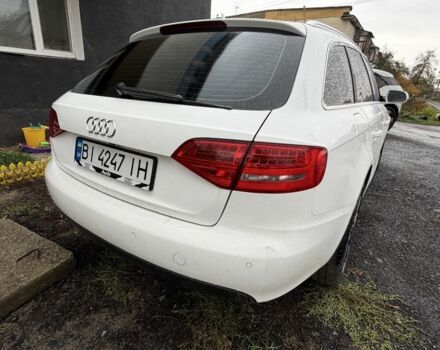 Белый Ауди А4, объемом двигателя 2 л и пробегом 261 тыс. км за 11300 $, фото 2 на Automoto.ua