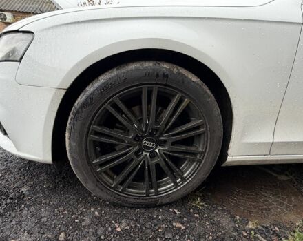 Белый Ауди А4, объемом двигателя 2 л и пробегом 261 тыс. км за 11300 $, фото 6 на Automoto.ua