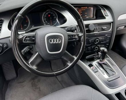 Белый Ауди А4, объемом двигателя 2 л и пробегом 251 тыс. км за 10700 $, фото 2 на Automoto.ua