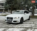 Ауді А4 2011 у Чернівцях на Automoto.ua Білий Ауді А4, об'ємом двигуна 2.01 л та пробігом 399 тис. км за 11000 $, фото 34 на Automoto.ua