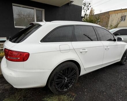 Белый Ауди А4, объемом двигателя 2 л и пробегом 261 тыс. км за 11300 $, фото 3 на Automoto.ua