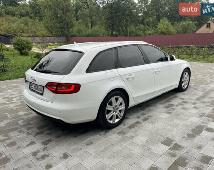 Білий Ауді А4, об'ємом двигуна 2 л та пробігом 325 тис. км за 12200 $, фото 4 на Automoto.ua