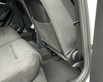 Білий Ауді А4, об'ємом двигуна 2 л та пробігом 325 тис. км за 12200 $, фото 32 на Automoto.ua