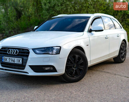 Белый Ауди А4, объемом двигателя 2 л и пробегом 293 тыс. км за 11600 $, фото 1 на Automoto.ua