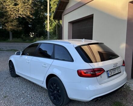 Белый Ауди А4, объемом двигателя 2 л и пробегом 246 тыс. км за 12514 $, фото 2 на Automoto.ua