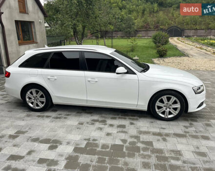Білий Ауді А4, об'ємом двигуна 2 л та пробігом 325 тис. км за 12200 $, фото 3 на Automoto.ua