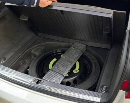 Білий Ауді А4, об'ємом двигуна 2 л та пробігом 340 тис. км за 10800 $, фото 12 на Automoto.ua