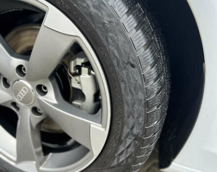 Белый Ауди А4, объемом двигателя 2 л и пробегом 255 тыс. км за 13600 $, фото 7 на Automoto.ua