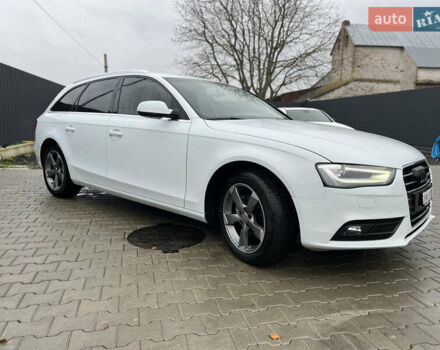 Белый Ауди А4, объемом двигателя 2 л и пробегом 255 тыс. км за 13600 $, фото 9 на Automoto.ua