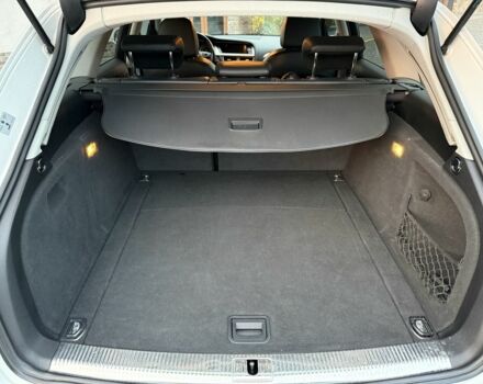 Белый Ауди А4, объемом двигателя 2 л и пробегом 255 тыс. км за 12950 $, фото 19 на Automoto.ua