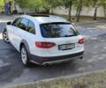 Білий Ауді А4, об'ємом двигуна 2 л та пробігом 250 тис. км за 15323 $, фото 5 на Automoto.ua
