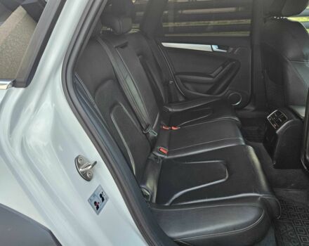 Белый Ауди А4, объемом двигателя 2 л и пробегом 164 тыс. км за 13900 $, фото 5 на Automoto.ua