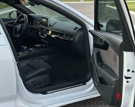 Ауди А4 2016 в Николаеве на Automoto.ua Белый Ауди А4, объемом двигателя 1.97 л и пробегом 216 тыс. км за 22500 $, фото 36 на Automoto.ua