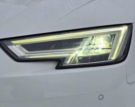 Белый Ауди А4, объемом двигателя 2 л и пробегом 214 тыс. км за 18500 $, фото 5 на Automoto.ua