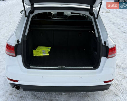 Білий Ауді А4, об'ємом двигуна 1.97 л та пробігом 298 тис. км за 15500 $, фото 35 на Automoto.ua