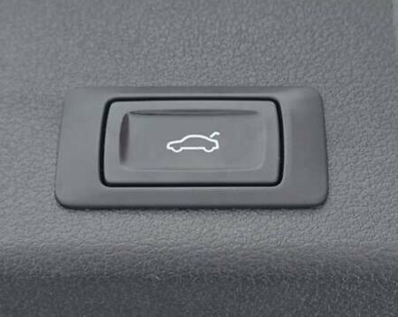 Белый Ауди А4, объемом двигателя 2 л и пробегом 214 тыс. км за 18500 $, фото 25 на Automoto.ua