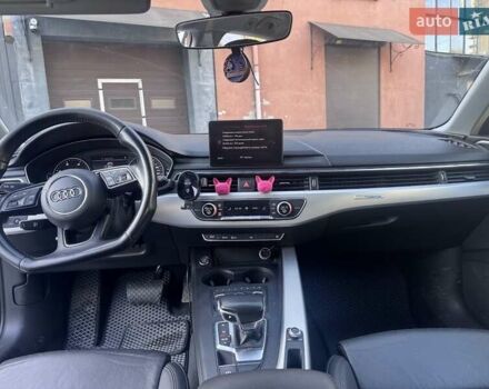 Белый Ауди А4, объемом двигателя 2 л и пробегом 295 тыс. км за 17999 $, фото 15 на Automoto.ua