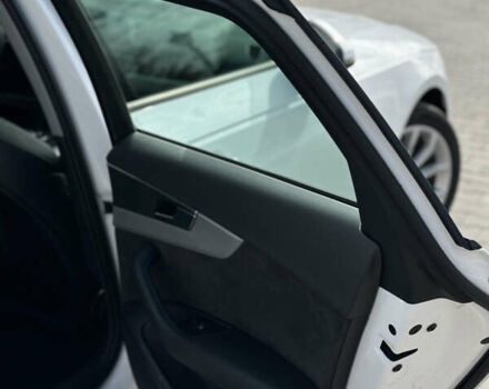 Белый Ауди А4, объемом двигателя 1.97 л и пробегом 220 тыс. км за 18500 $, фото 8 на Automoto.ua