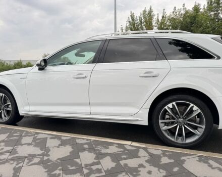 Білий Ауді А4, об'ємом двигуна 2 л та пробігом 123 тис. км за 23800 $, фото 8 на Automoto.ua